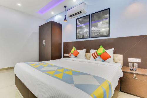 Hostal Collection O 82677 Hotel Apj Grand