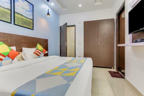 Hostal Collection O 82677 Hotel Apj Grand
