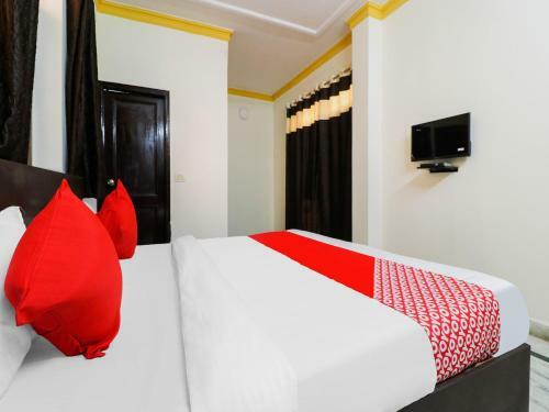 Oyo 85818 Hotel Peace