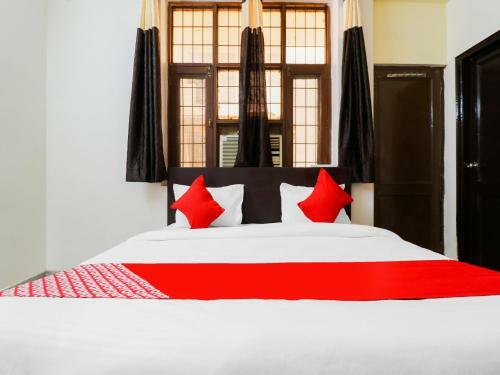 Oyo 85818 Hotel Peace