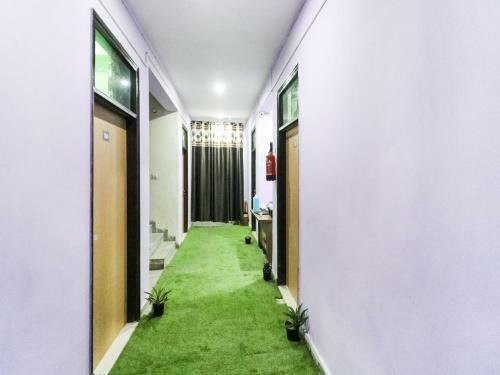 Hotel Oyo 77339 Uday Paradise