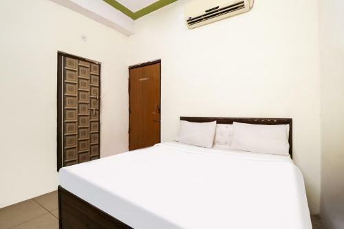Oyo 80749 Hotel The Glory Palace