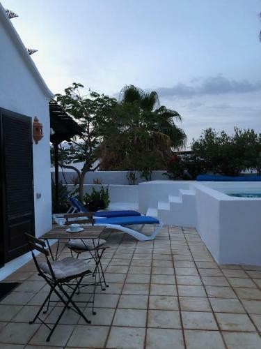 Villa Mare Bella Chao Sea View Private Heated Solar Pool AC