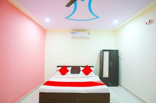 Hotel Vaccinated Staff - Oyo 62980 Shiva Residency