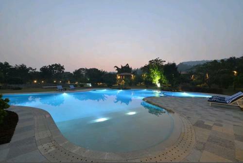 Hotel Tarangi Resort & Spa - A River Access Property