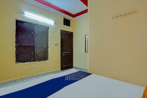 Spot On 75371 Hotel Devender