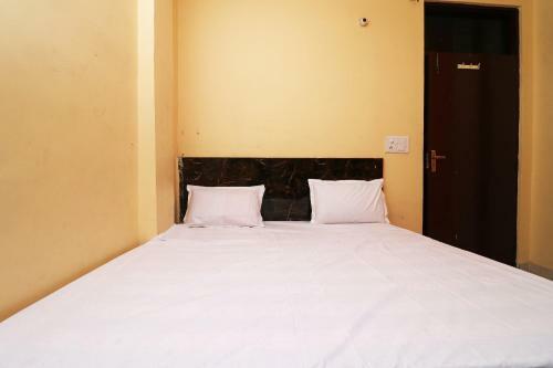 Hotel Spot On 39684 Gold Inn