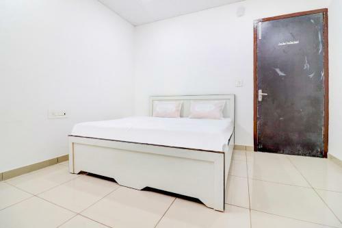 Oyo 77805 Hotel Sweet Valley