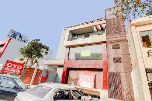 Oyo 77805 Hotel Sweet Valley