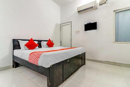 Hotel Oyo 81561 Lucky Stay