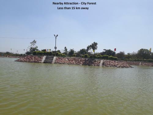 Hotel Oyo 81561 Lucky Stay