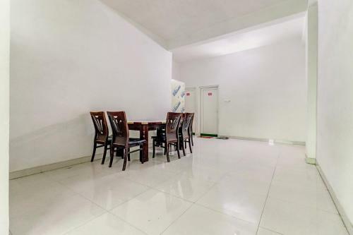 Hotel Oyo 81561 Lucky Stay