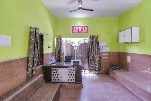 Hotel Spot On 79440 Dream Residency
