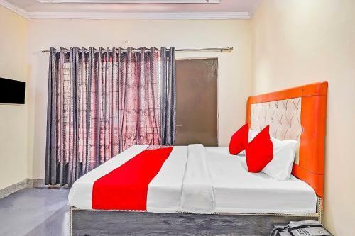 Oyo Flagship 83388 Sunder Hotel