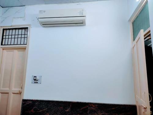 Sharda Hotel By Wb Inn