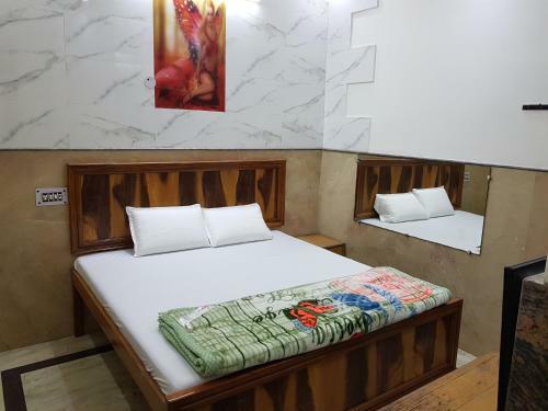 Sharda Hotel By Wb Inn