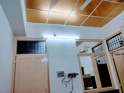 Sharda Hotel By Wb Inn