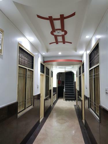 Sharda Hotel By Wb Inn