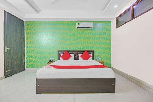 Oyo 85511 Hotel Yuvraj