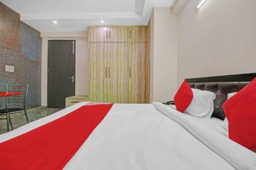 Oyo 85511 Hotel Yuvraj