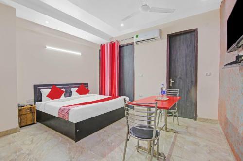 Oyo 85511 Hotel Yuvraj