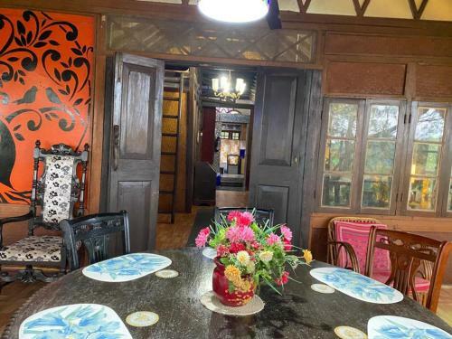 1bhk Antique Wooden House