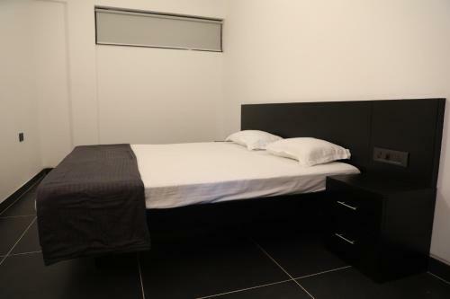08 Bedroom Entire Villa Apartment Saligao