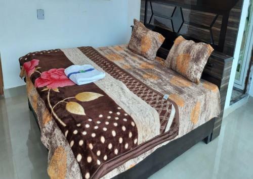 Staymaker Hotel Raj Ganga