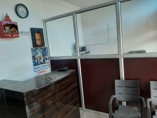 Staymaker Hotel Raj Ganga