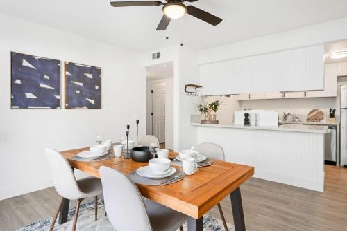 Gorgeous 2 Bedroom, King Bed, Central Sacramento