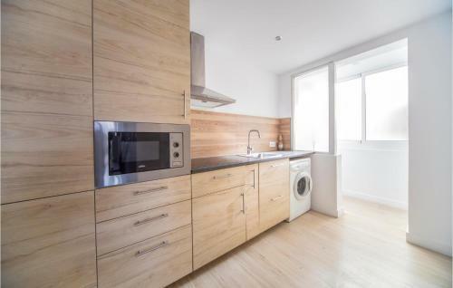 Awesome Apartment In Xilxes With 3 Bedrooms
