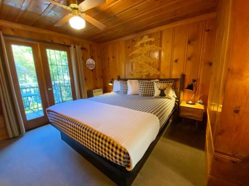 Posada Riverside Mountain Lodge