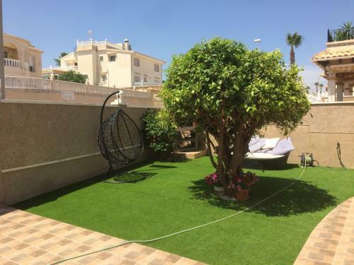 Stunning Five Bedroom Villa With Fabulous Swimming Pool.