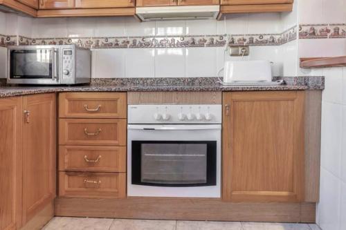 Stunning Five Bedroom Villa With Fabulous Swimming Pool.