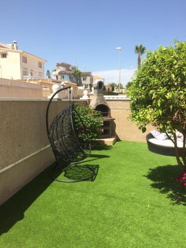 Stunning Five Bedroom Villa With Fabulous Swimming Pool.