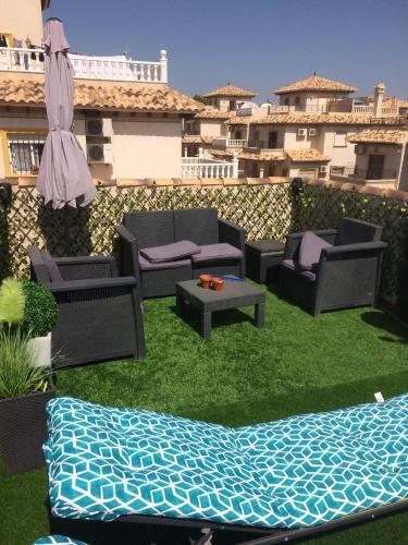 Stunning Five Bedroom Villa With Fabulous Swimming Pool.