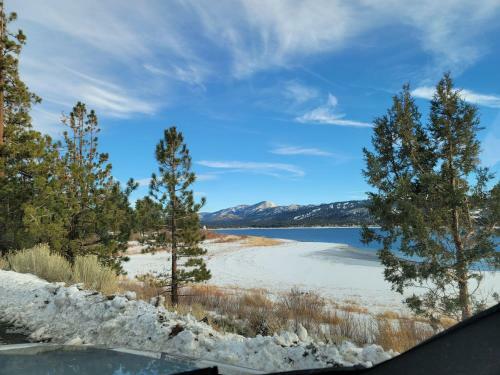 The Point! Spectacular Lake Views 5 Suites!