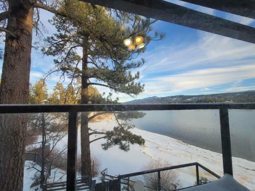 The Point! Spectacular Lake Views 5 Suites!