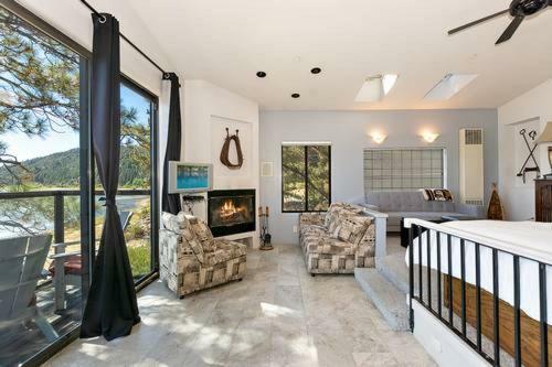 The Point! Spectacular Lake Views 5 Suites!
