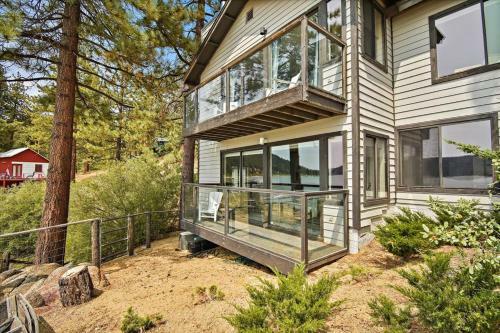 The Point! Spectacular Lake Views 5 Suites!