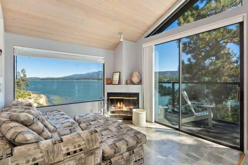 The Point! Spectacular Lake Views 5 Suites!
