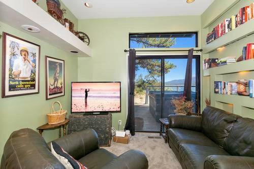 The Point! Spectacular Lake Views 5 Suites!