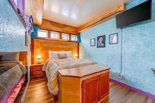 Mystical Dreamhouse & Mermaid's Den