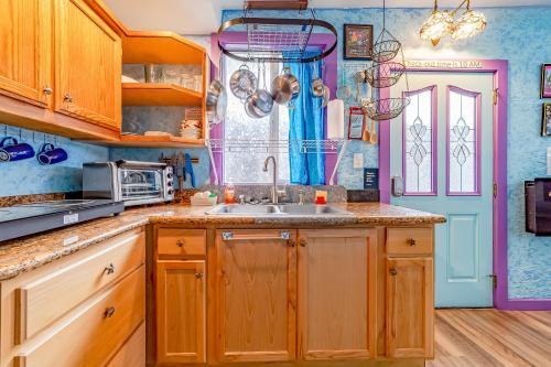 Mystical Dreamhouse & Mermaid's Den