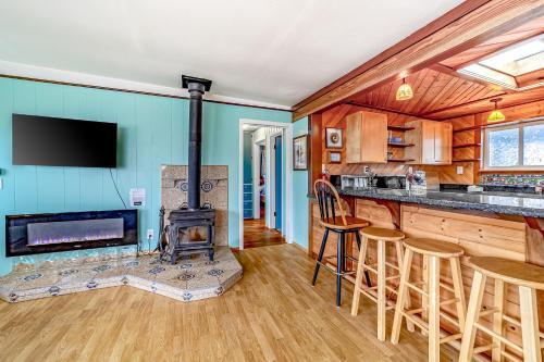 Mystical Dreamhouse & Mermaid's Den