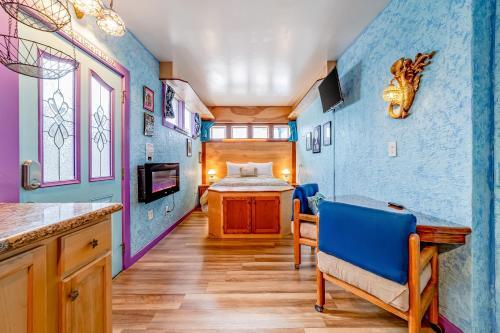 Mystical Dreamhouse & Mermaid's Den