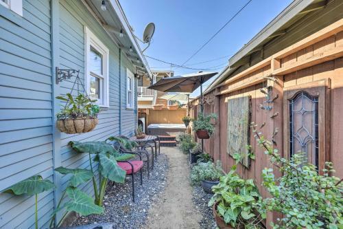 Charming Craftsman Cottage With Private Hot Tub
