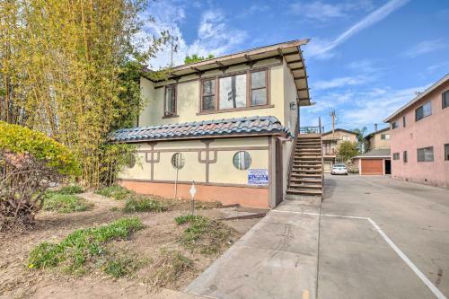 Sunny West Coast Apartment 7 Mi To Beaches!