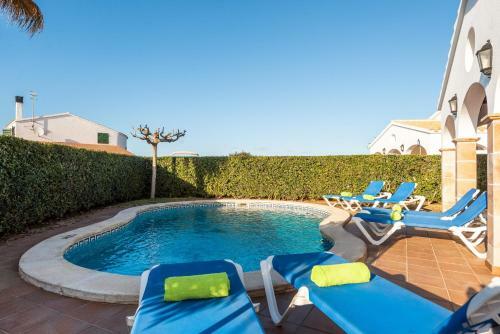 Villa Menorca Fucsia