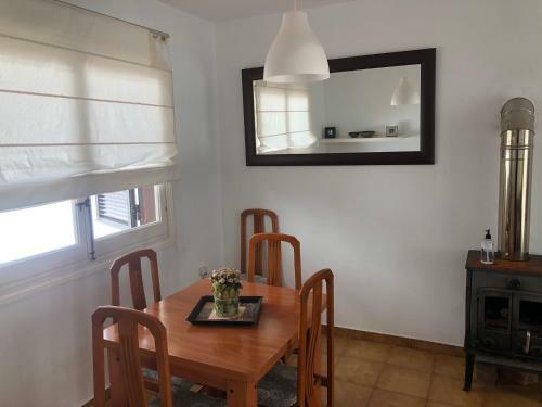 Casa 2 Plantas Con Gran Jard�n